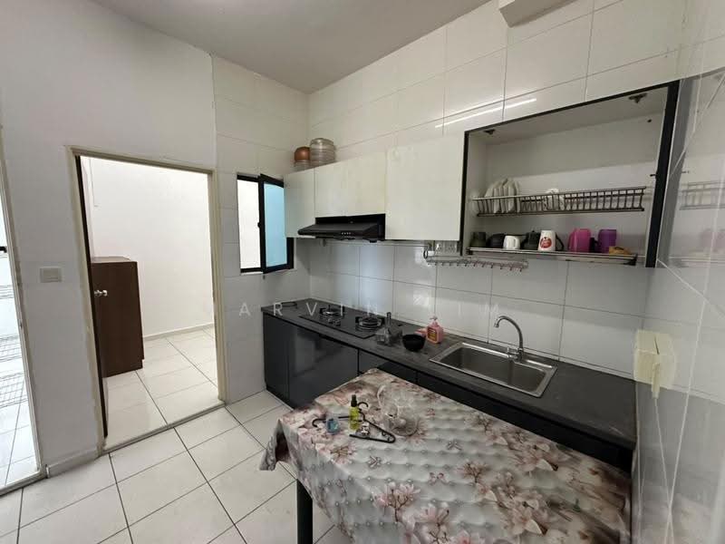 Service Residence for Sale at Sky Gardens Residences - Marvin Lim - Kitchen - PropertyGuru.com.my