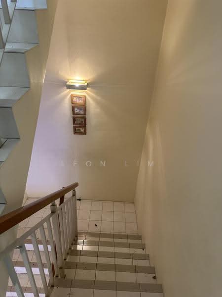 Townhouse for Sale in Kampung Sungai Kayu Ara (Petaling Jaya) - Leon Lim - Corridor - PropertyGuru.com.my