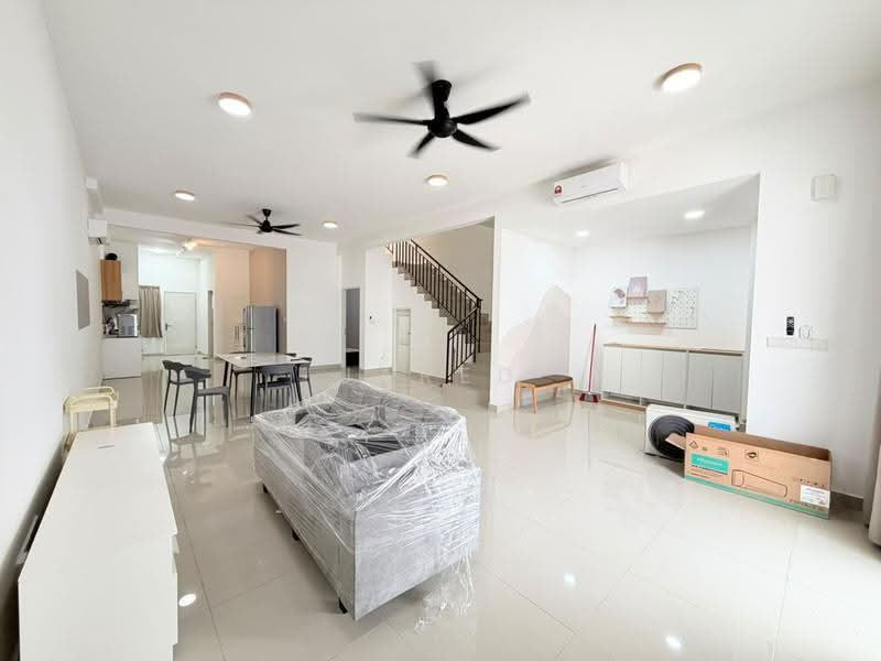 2-storey Terraced House for Rent in Cyberjaya (Selangor) - Jared Wong - Living Room - PropertyGuru.com.my