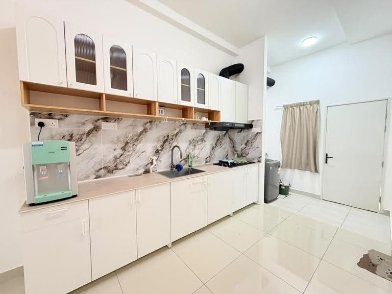 2-storey Terraced House for Rent in Cyberjaya (Selangor) - Jared Wong - Kitchen - PropertyGuru.com.my