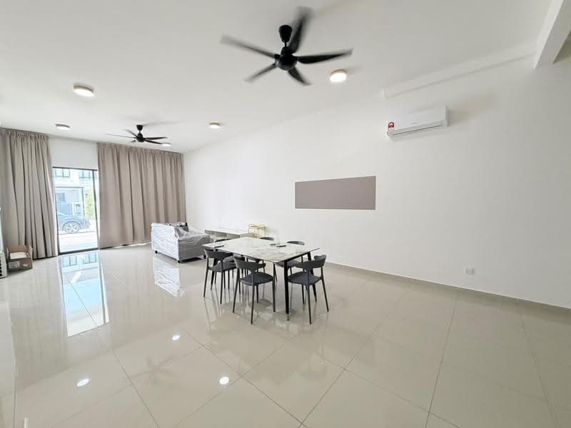 2-storey Terraced House for Rent in Cyberjaya (Selangor) - Jared Wong - Living Room - PropertyGuru.com.my