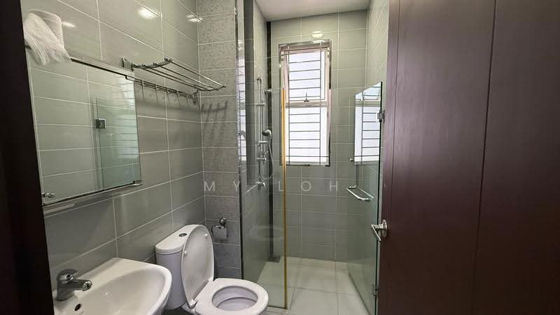 Semi-Detached House for Sale in Taman Bukit Idaman (Selayang) - MY Loh - Bathroom - PropertyGuru.com.my