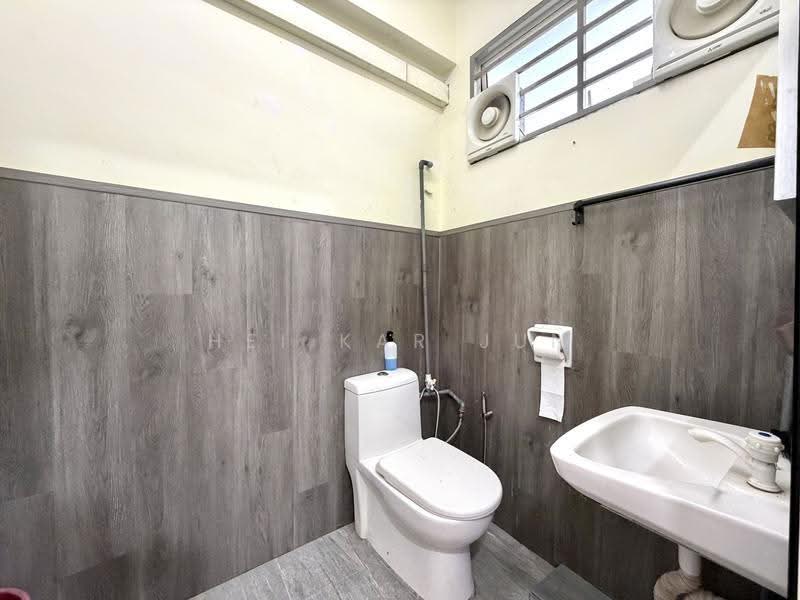 Terraced House for Sale in Pandan Indah (Ampang) - Hei Kar Jun - Bathroom - PropertyGuru.com.my