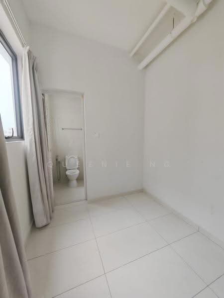 Kondominium untuk Dijual di Royal Strand @ Country Garden Danga Bay - Queenie Ng - PropertyGuru.com.my