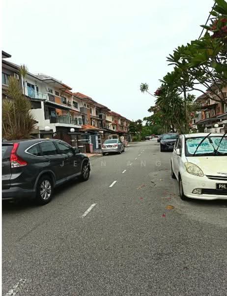 Rumah Teres 2.5-Tingkat untuk Dijual di Bandar Utama 6 (Bandar Utama) - Jean Ang - Exterior - PropertyGuru.com.my