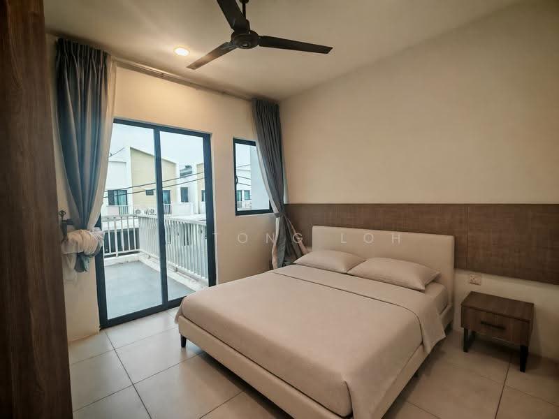 Townhouse for Rent in Taman Desa Sena (Tasek Gelugor) - TC Tong Loh - Bedroom - PropertyGuru.com.my