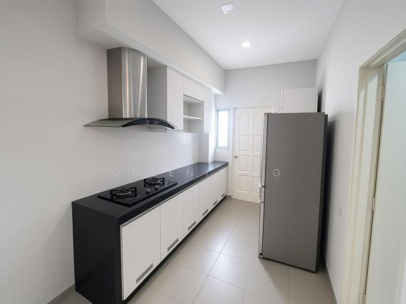 Cluster House for Sale in Setia Tropika (Johor Bahru) - Queenie Ng - Kitchen - PropertyGuru.com.my