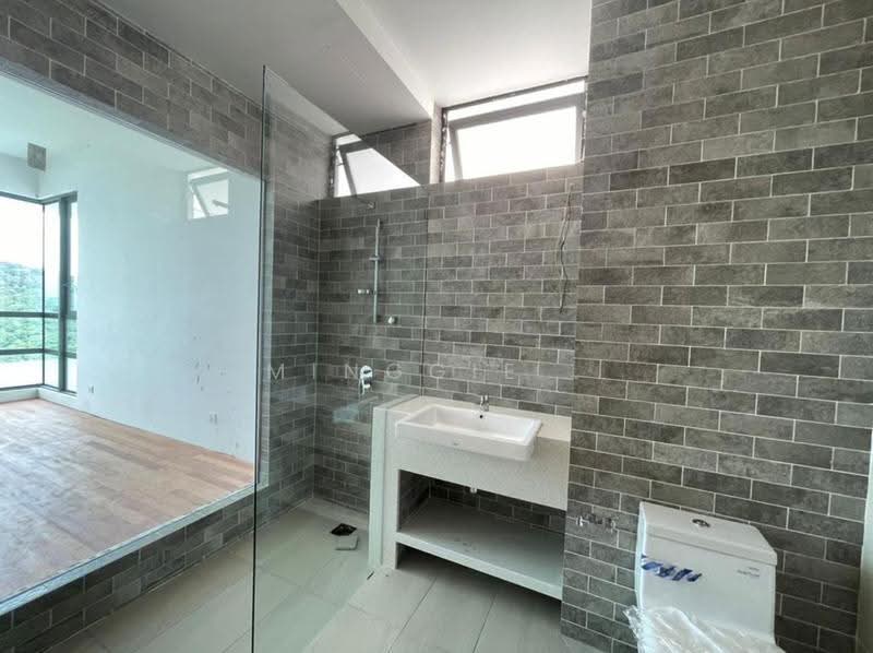 Condominium for Sale at Queens Residences Q2 @ Queens Waterfront - Minggie . - Bathroom - PropertyGuru.com.my
