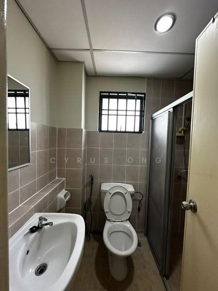 Condominium for Rent at Changkat View - Cyrus Ong - Bathroom - PropertyGuru.com.my