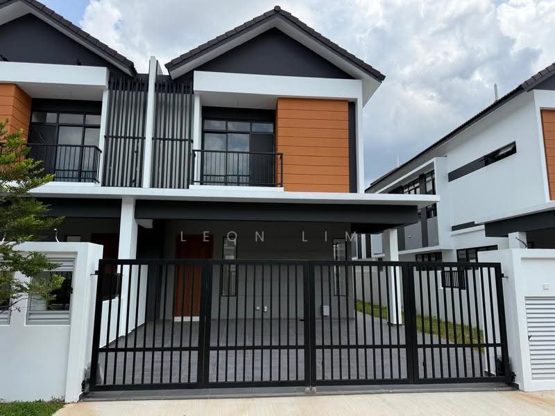 Rumah Kluster untuk Dijual di Austin Crest (Johor Bahru) - Leon Lim - Exterior - PropertyGuru.com.my