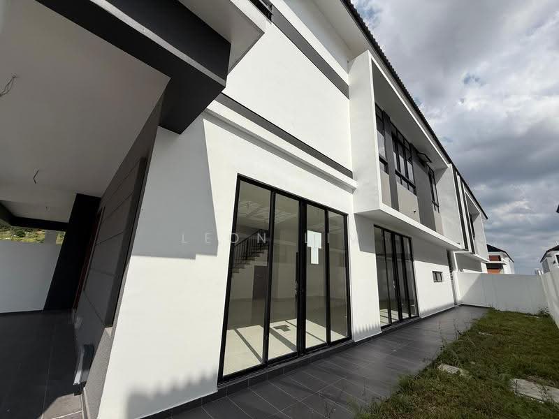 Rumah Kluster untuk Dijual di Austin Crest (Johor Bahru) - Leon Lim - Exterior - PropertyGuru.com.my
