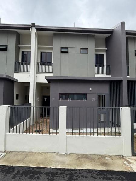 2-storey Terraced House for Sale in Bandar Kinrara Seksyen 8 (Bandar Kinrara) - Steph Ng - Exterior - PropertyGuru.com.my