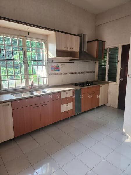 Rumah Teres 2-Tingkat untuk Disewa di Sungai Ara (Penang) - Lenny Goon - Kitchen - PropertyGuru.com.my