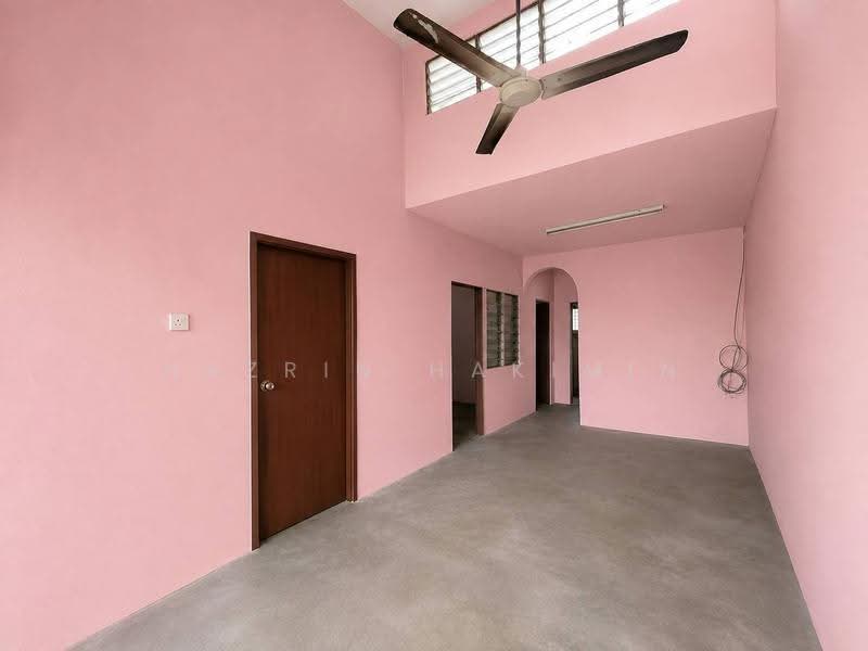 Rumah Teres 1-Tingkat untuk Dijual di Taman Serendah (Sabak Bernam) - Nazrin Hakimin - Interior - PropertyGuru.com.my