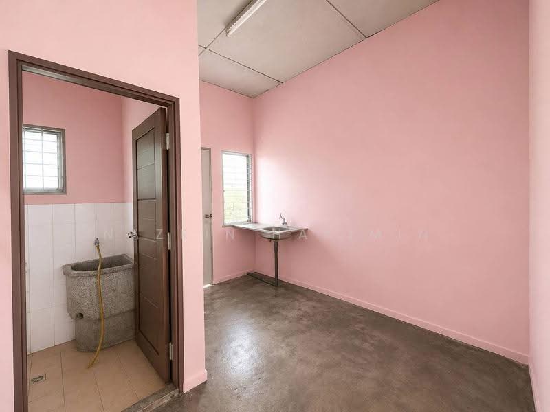 Rumah Teres 1-Tingkat untuk Dijual di Taman Serendah (Sabak Bernam) - Nazrin Hakimin - Interior - PropertyGuru.com.my