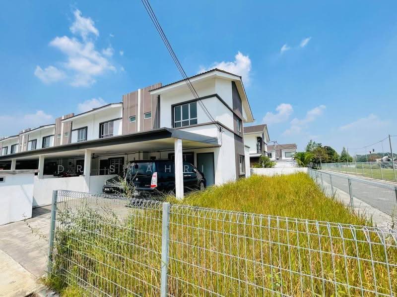 Rumah Teres 2-Tingkat untuk Dijual di Alam Perdana (Puncak Alam) - Dr Shahril Nizam - Exterior - PropertyGuru.com.my