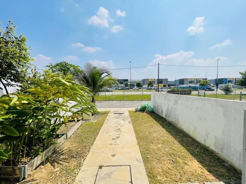 Rumah Teres 2-Tingkat untuk Dijual di Alam Perdana (Puncak Alam) - Dr Shahril Nizam - Exterior - PropertyGuru.com.my