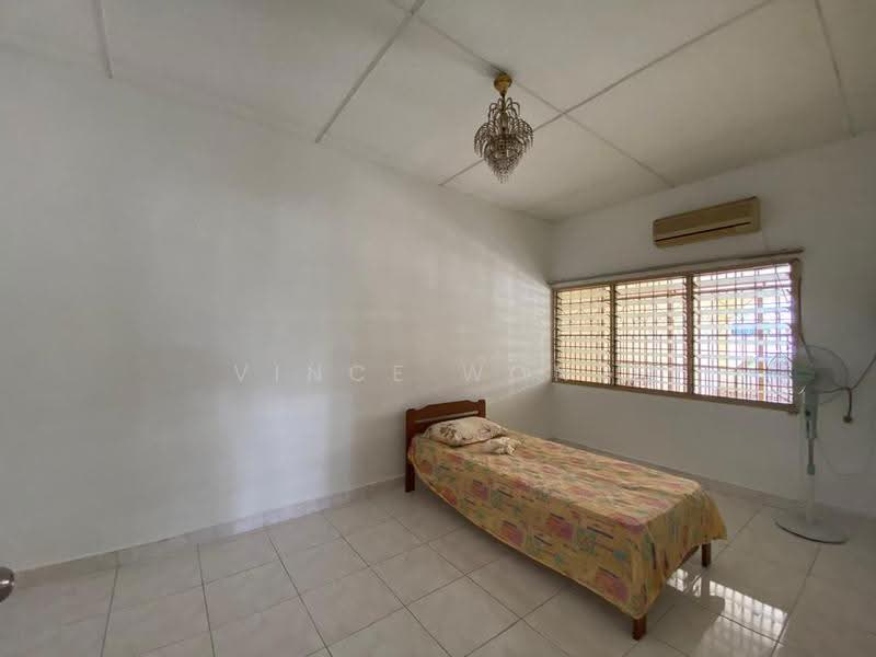 1-storey Terraced House for Sale in Sri Petaling (Kuala Lumpur) - Vince Wong - Bedroom - PropertyGuru.com.my