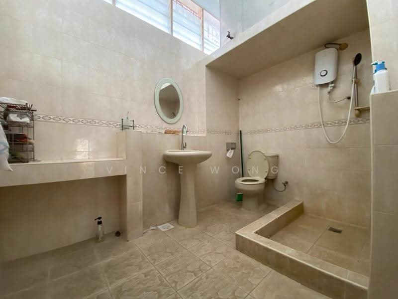 1-storey Terraced House for Sale in Sri Petaling (Kuala Lumpur) - Vince Wong - Bathroom - PropertyGuru.com.my