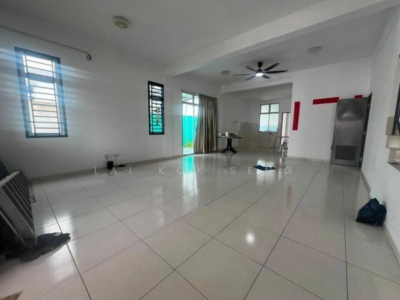 Cluster House for Sale in Taman Pulai Mutiara (Iskandar Puteri (Nusajaya)) - Lai Kok Seng - Living Room - PropertyGuru.com.my