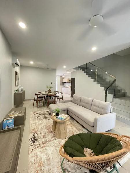 2-storey Terraced House for Sale in Rumah Teres Dua Tingkat di Tanjong Piandang, Perak (Tanjong Piandang) - Sanggaran Muniandy - Living Room - PropertyGuru.com.my