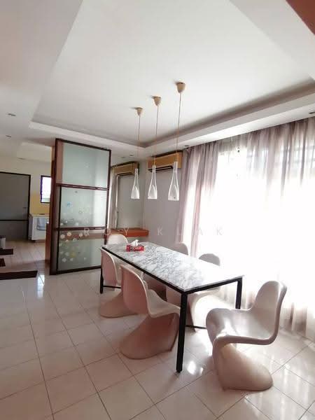 Rumah Teres 2-Tingkat untuk Dijual di Taman Idaman (Simpang Ampat) - Roy Kuak - Dining Room - PropertyGuru.com.my