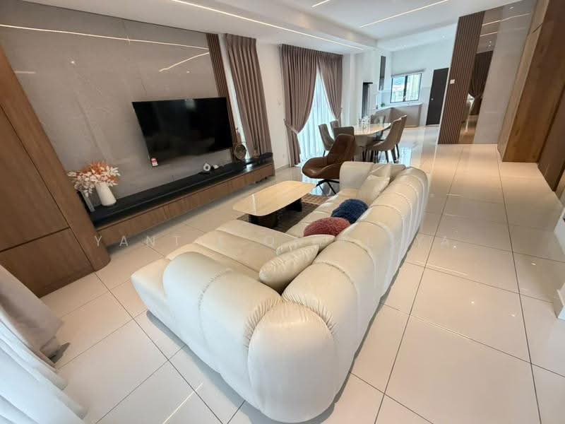 Rumah Teres 2-Tingkat untuk Dijual di Sungai Buloh (Selangor) - Yantie Qaleesya - Living Room - PropertyGuru.com.my