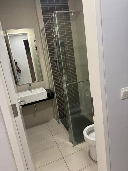 Kediaman Servis untuk Disewa di The Sentral Suites - Adrian Foo - Bathroom - PropertyGuru.com.my