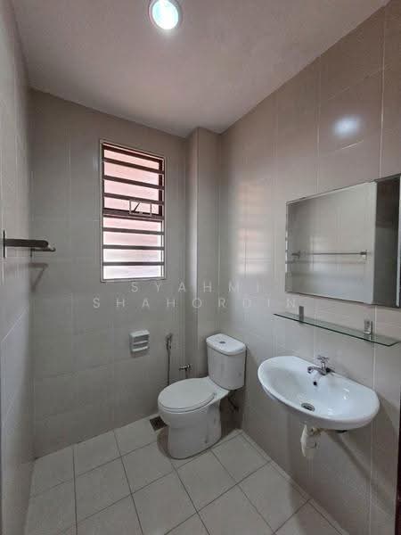 Terraced House for Sale in Alam Impian (Shah Alam) - Syahmi Shahordin - Bathroom - PropertyGuru.com.my