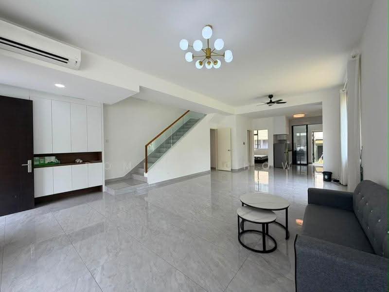 2-storey Terraced House for Rent in Taman Damansara Aliff (Tampoi) - Dominic Chow - Living Room - PropertyGuru.com.my