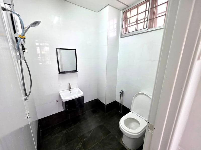 Tanah Kediaman untuk Dijual di Ampang (Selangor) - Azean Wahab - Bathroom - PropertyGuru.com.my
