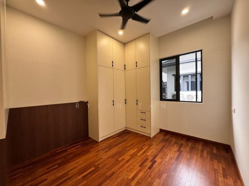 Semi-Detached House for Sale in Setia Alam (Selangor) - Rylin Tan - Bedroom - PropertyGuru.com.my