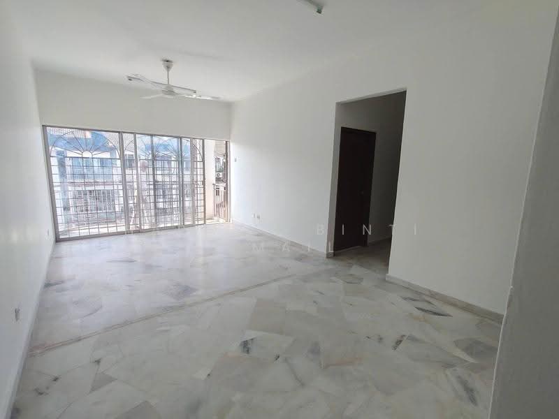 Kondominium untuk Dijual di Ayers Tower - Hartini Binti Ismail - Living Room - PropertyGuru.com.my