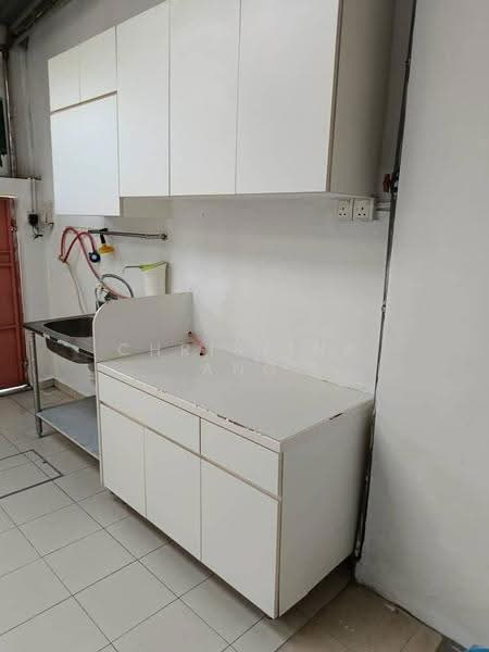 Rumah Teres 2-Tingkat untuk Dijual di Taman Puteri Wangsa (Ulu Tiram) - Christina Ang - Kitchen - PropertyGuru.com.my