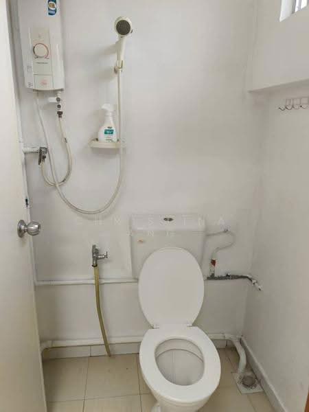 Rumah Teres 2-Tingkat untuk Dijual di Taman Puteri Wangsa (Ulu Tiram) - Christina Ang - Bathroom - PropertyGuru.com.my