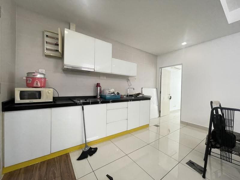 Apartment for Rent at Central Residence @ Sungai Besi - Mike Yan - Kitchen - PropertyGuru.com.my