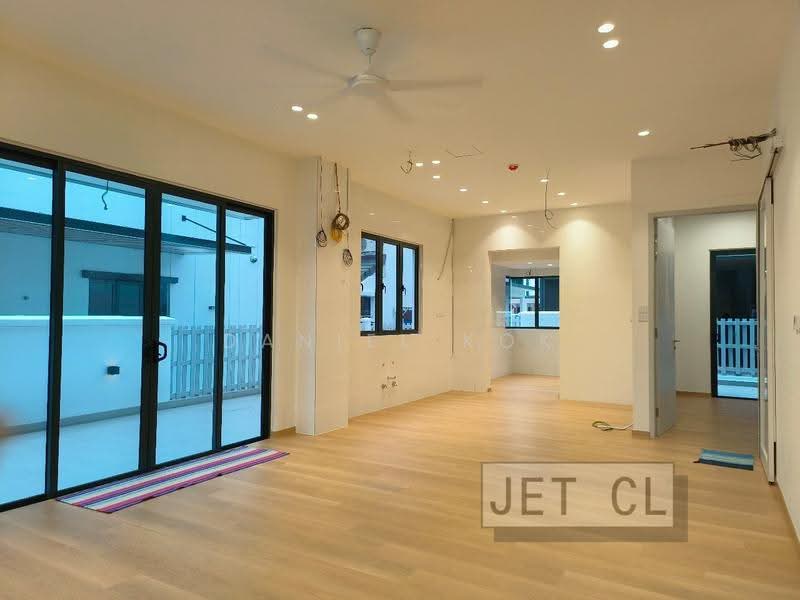 Rumah Berkembar untuk Dijual di Setia Alam (Selangor) - Daniel Kok - Living Room - PropertyGuru.com.my