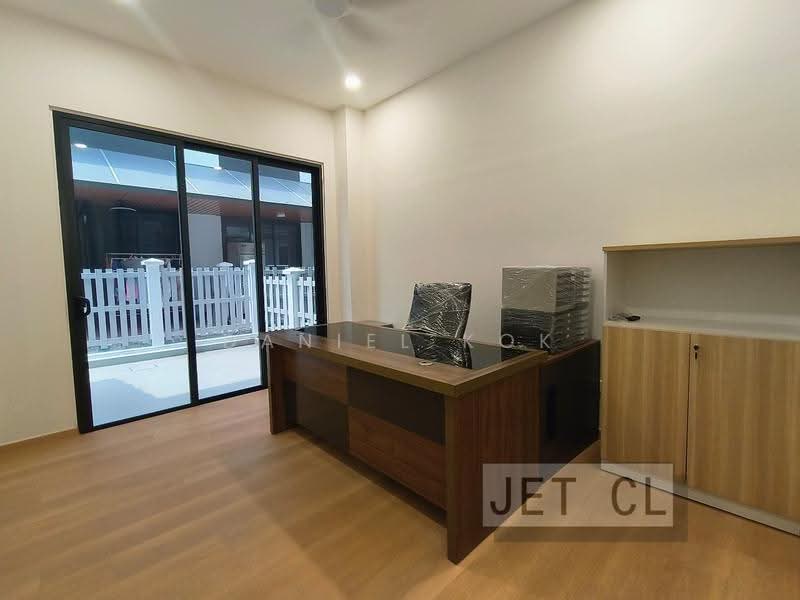 Rumah Berkembar untuk Dijual di Setia Alam (Selangor) - Daniel Kok - Study - PropertyGuru.com.my