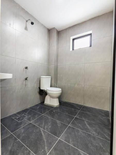 2-storey Terraced House for Sale in Bandar Selesa Jaya (Skudai) - Seven Tay - Bathroom - PropertyGuru.com.my