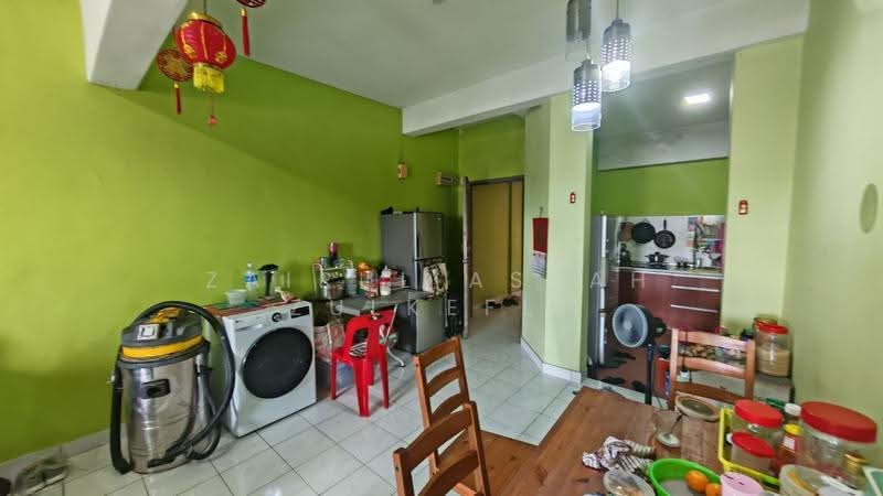 Apartment for Sale at Taman Anggerik Villa 2 - Zairul Asrah Zulkefli - Kitchen - PropertyGuru.com.my
