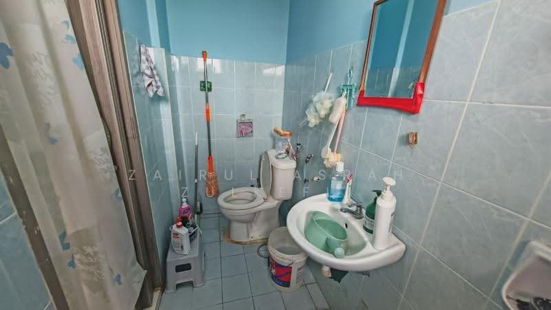 Apartment for Sale at Taman Anggerik Villa 2 - Zairul Asrah Zulkefli - Bathroom - PropertyGuru.com.my