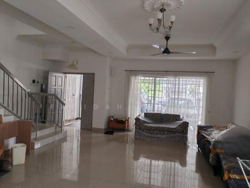 2-storey Terraced House for Rent in Bandar Baru Bangi (Selangor) - Faridah Samah - Living Room - PropertyGuru.com.my