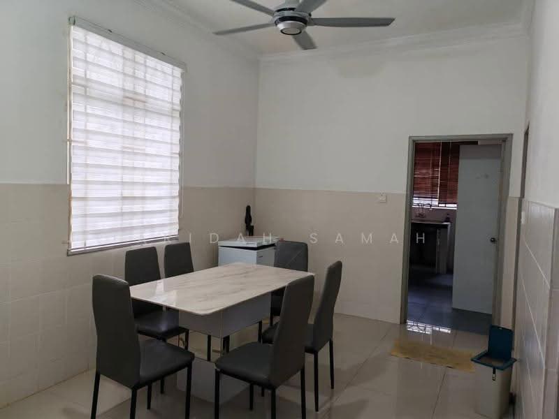 2-storey Terraced House for Rent in Bandar Baru Bangi (Selangor) - Faridah Samah - Dining Room - PropertyGuru.com.my