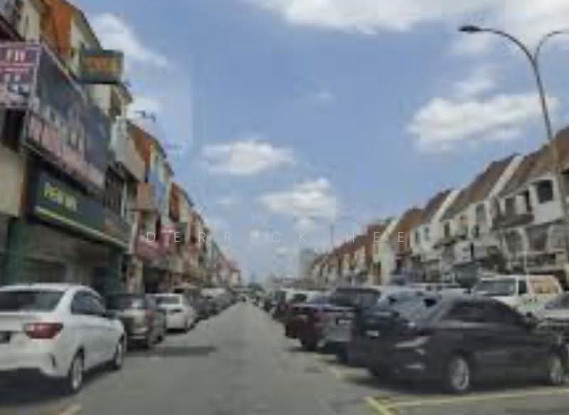 Shop for Rent in Batu Caves (Selangor) - Derrick Hee - Exterior - PropertyGuru.com.my