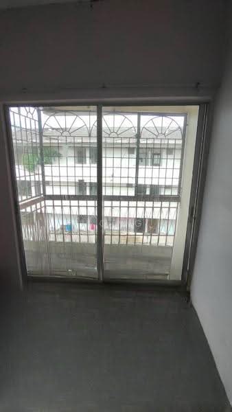 Rumah Flat untuk Disewa di Taman Bukit Rawang Jaya 2 - Eason Hong - Balcony - PropertyGuru.com.my