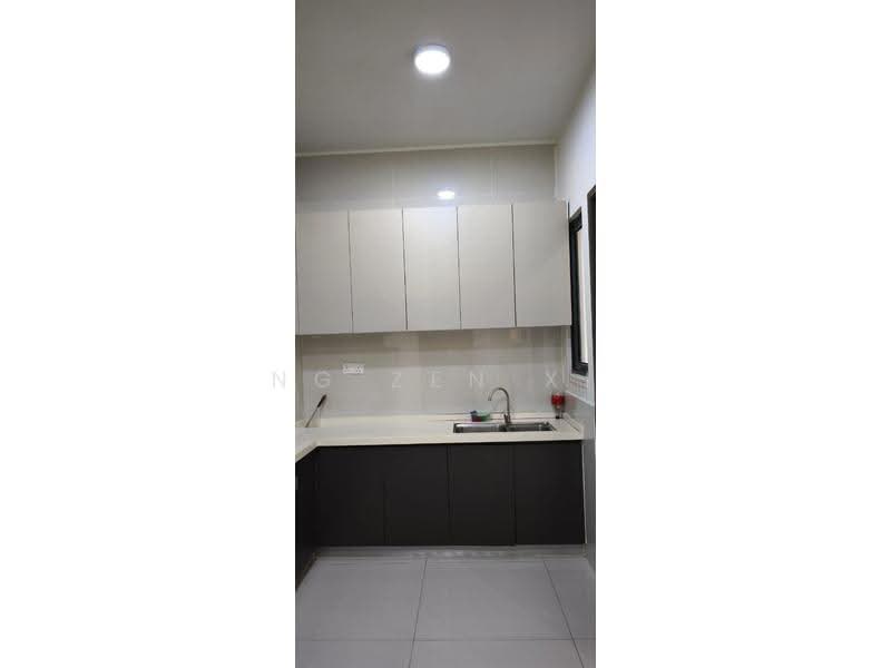 Kondominium untuk Dijual di Amberside @ Country Garden Danga Bay - NG ZEN XI - Kitchen - PropertyGuru.com.my