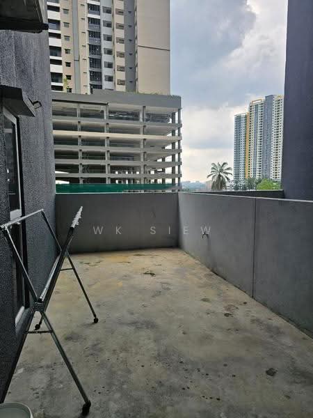 Kediaman Servis untuk Dijual di Residensi Rimbun @ Canopy Hills - WK Siew - Balcony - PropertyGuru.com.my