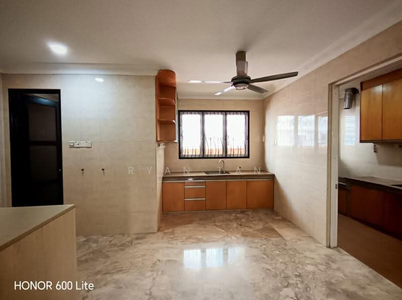 Semi-Detached House for Sale in Taman Naga Emas (Salak South) - Ryan Tan - Kitchen - PropertyGuru.com.my