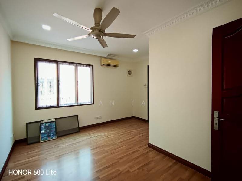 Semi-Detached House for Sale in Taman Naga Emas (Salak South) - Ryan Tan - Interior - PropertyGuru.com.my