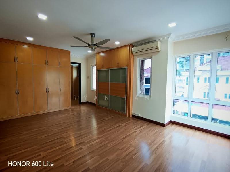 Semi-Detached House for Sale in Taman Naga Emas (Salak South) - Ryan Tan - Bedroom - PropertyGuru.com.my